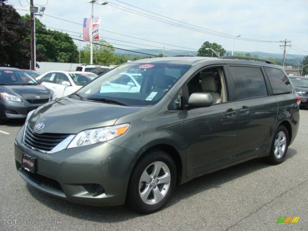 2011 Sienna LE - Cypress Green Pearl / Bisque photo #3