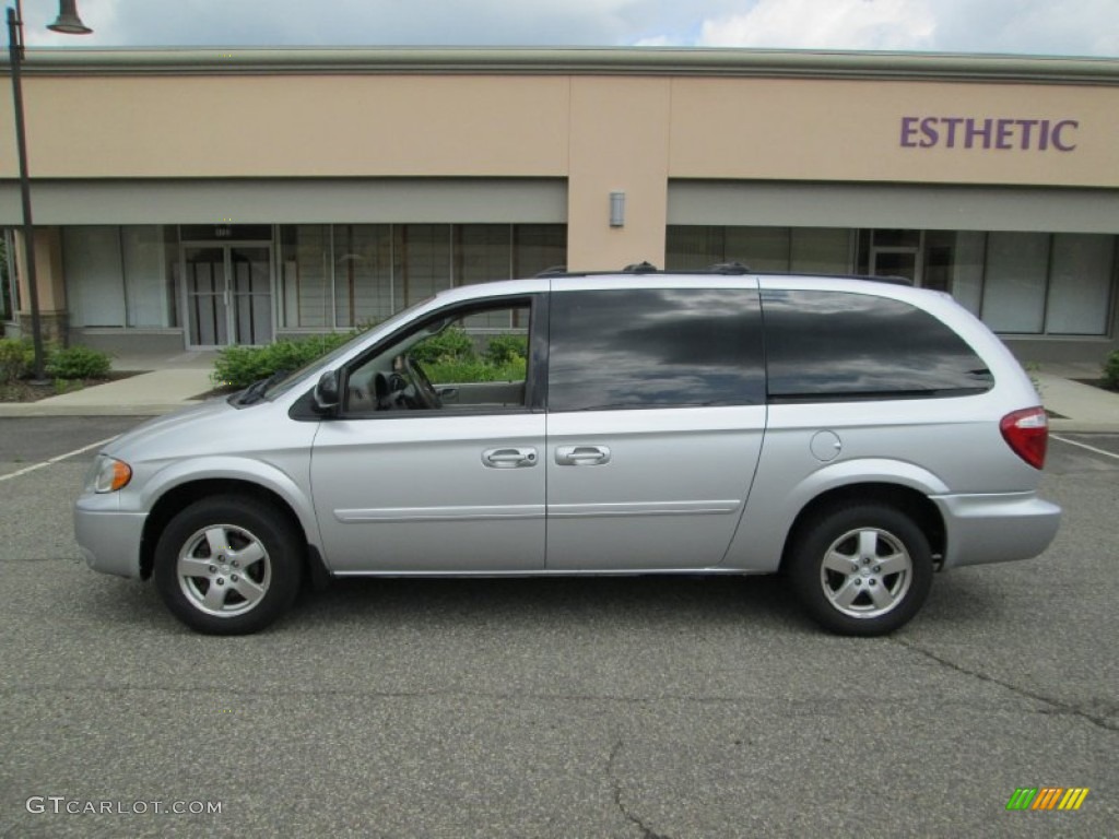 Bright Silver Metallic Dodge Grand Caravan