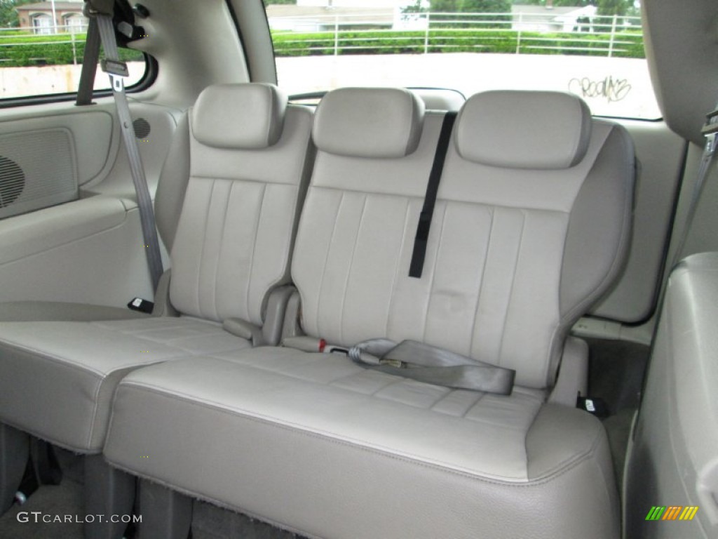 Medium Slate Gray Interior 2005 Dodge Grand Caravan SXT Photo #82105331