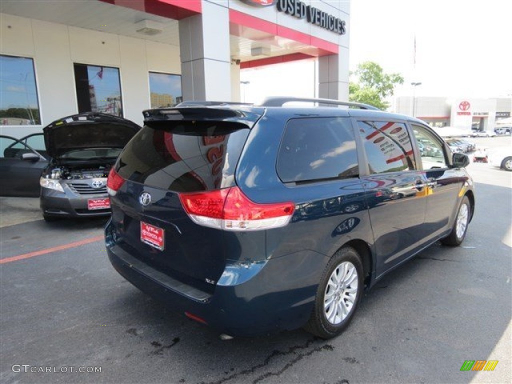 2011 Sienna XLE - South Pacific Blue Pearl / Bisque photo #7