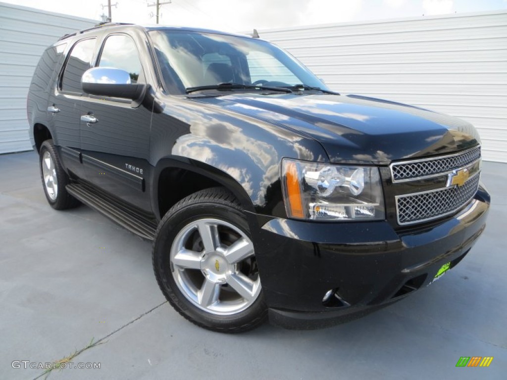2011 Chevrolet Tahoe LS Exterior Photos