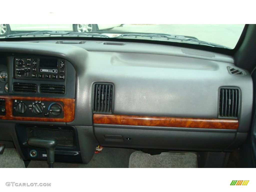 1998 Grand Cherokee Laredo - Char Gold Satin Glow / Black photo #14