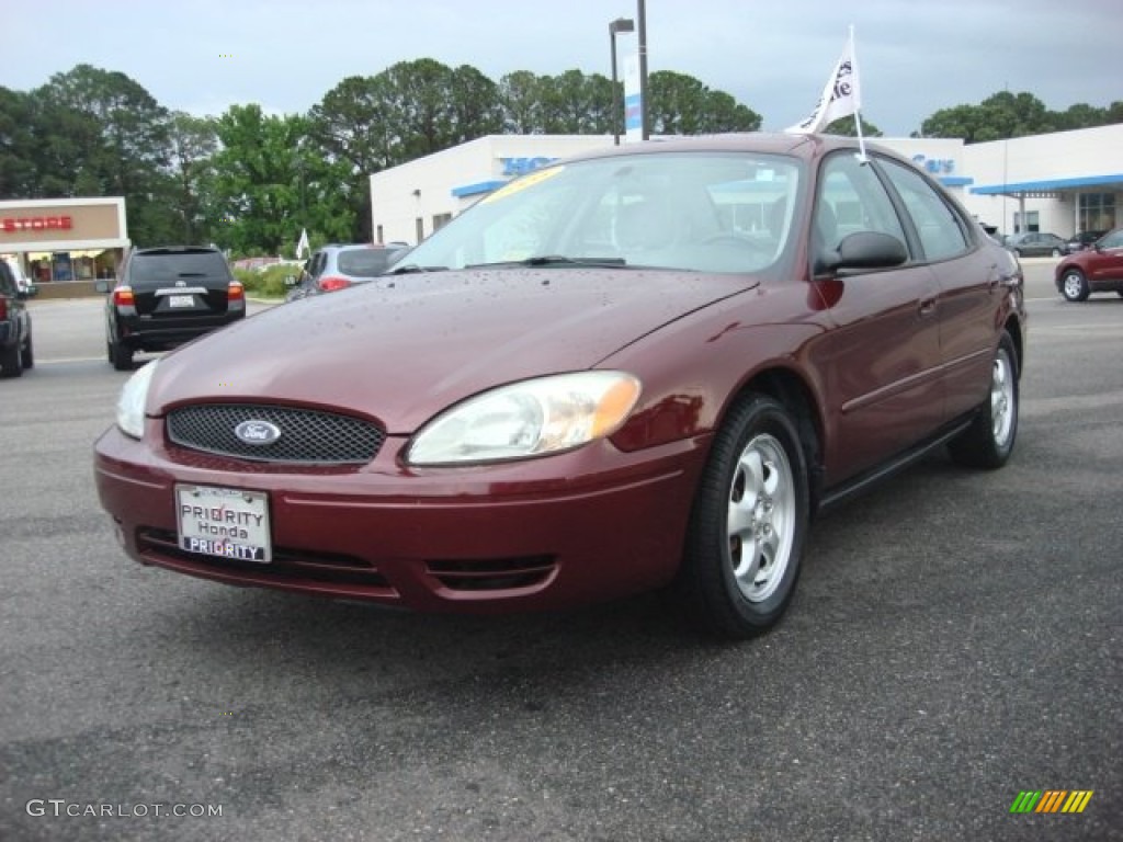 2005 Taurus SE - Merlot Pearl Clearcoat / Medium/Dark Flint photo #1