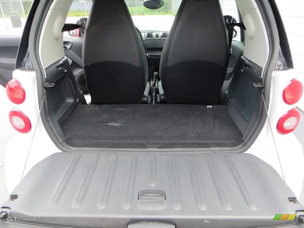 2009 Smart fortwo pure coupe Trunk Photos