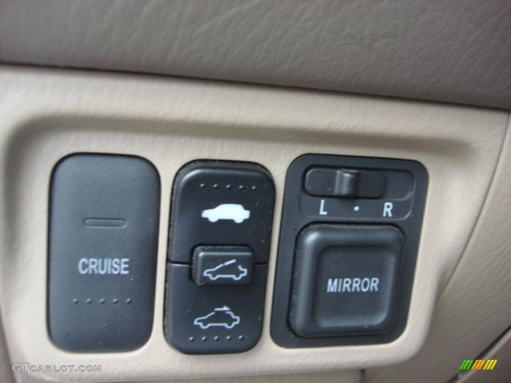 2002 Honda Civic EX Sedan Controls Photos