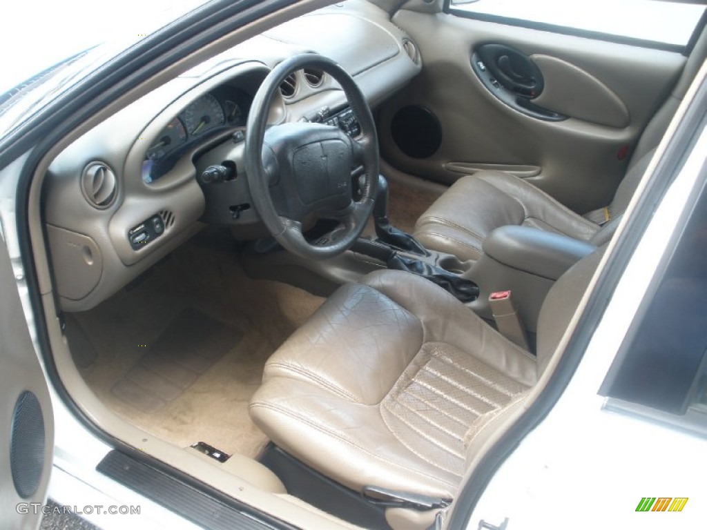 Taupe Interior 1997 Pontiac Grand Am GT Sedan Photo #82113343
