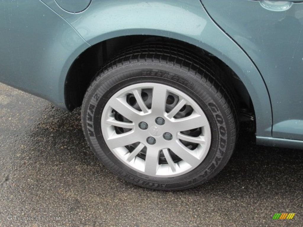 2010 Chevrolet Cobalt LS Sedan Wheel Photos