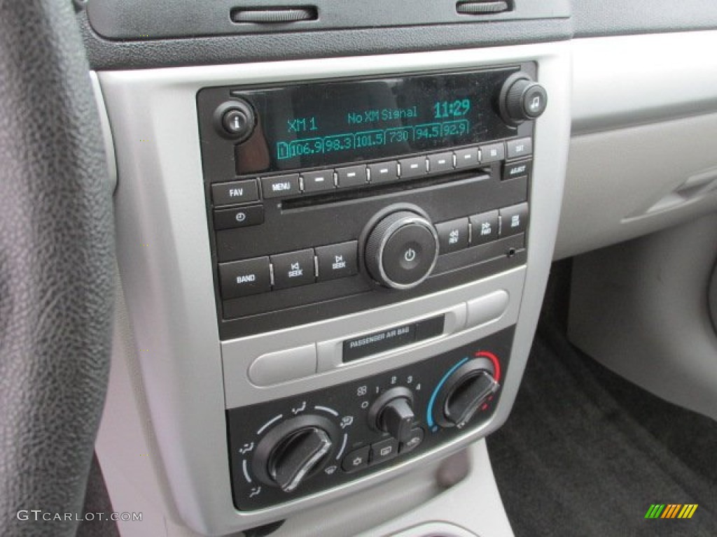 2010 Chevrolet Cobalt LS Sedan Controls Photos