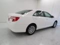 Super White - Camry LE Photo No. 27