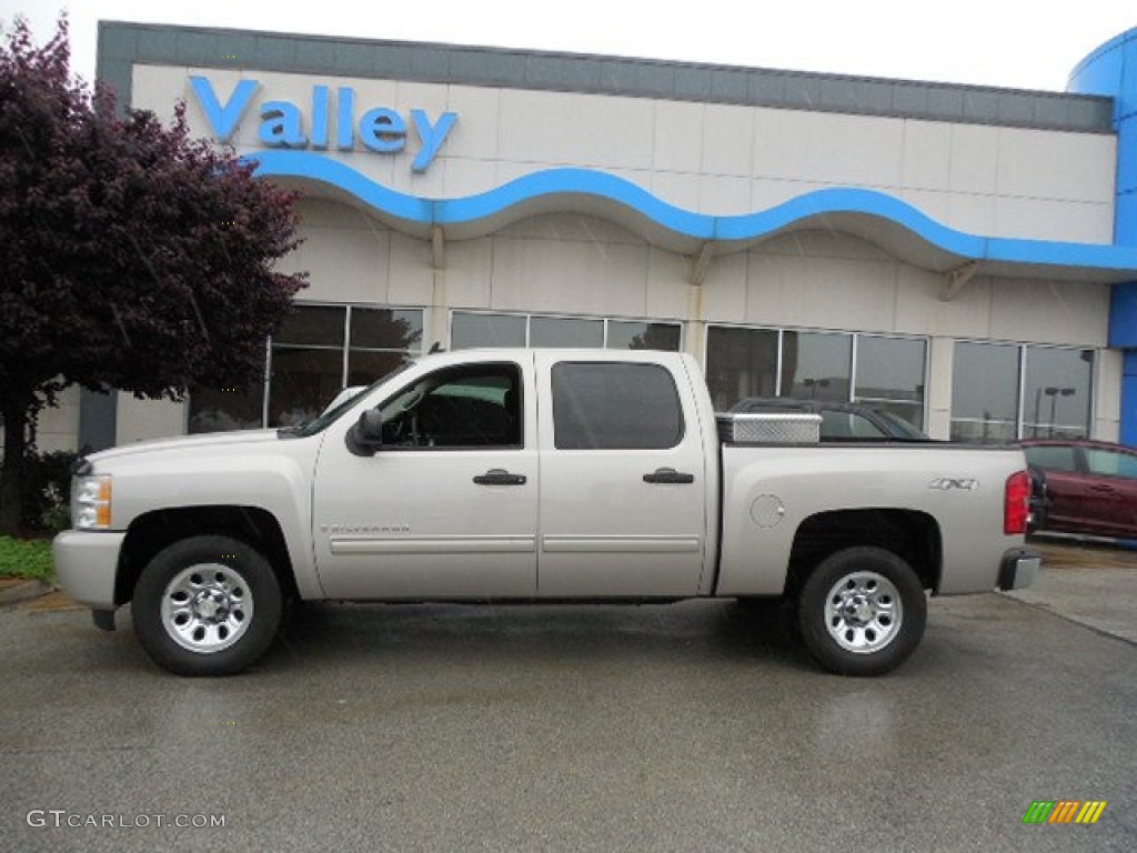 2009 Silverado 1500 LS Crew Cab 4x4 - Silver Birch Metallic / Dark Titanium photo #2