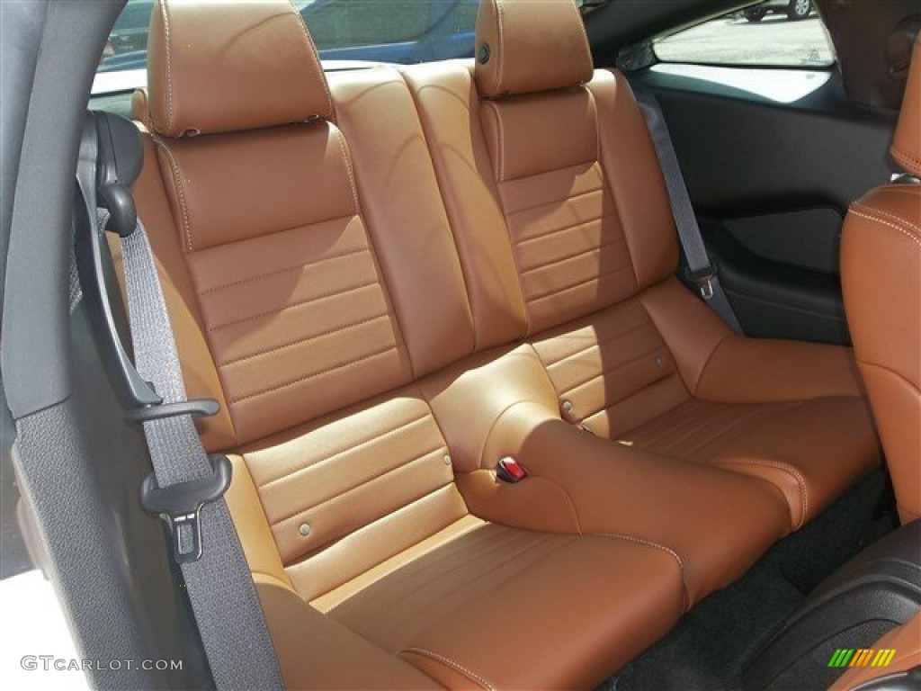 Saddle Interior 2014 Ford Mustang V6 Premium Coupe Photo #82117919