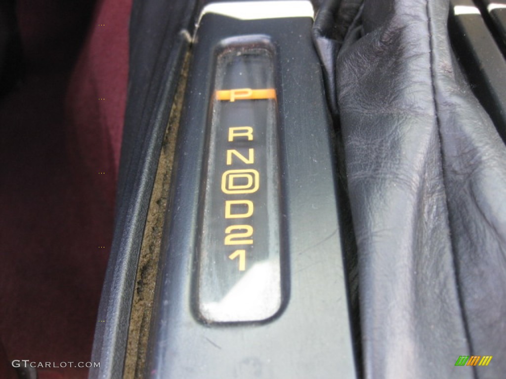 1993 Chevrolet Corvette 40th Anniversary Convertible 4 Speed Automatic Transmission Photo #82118026