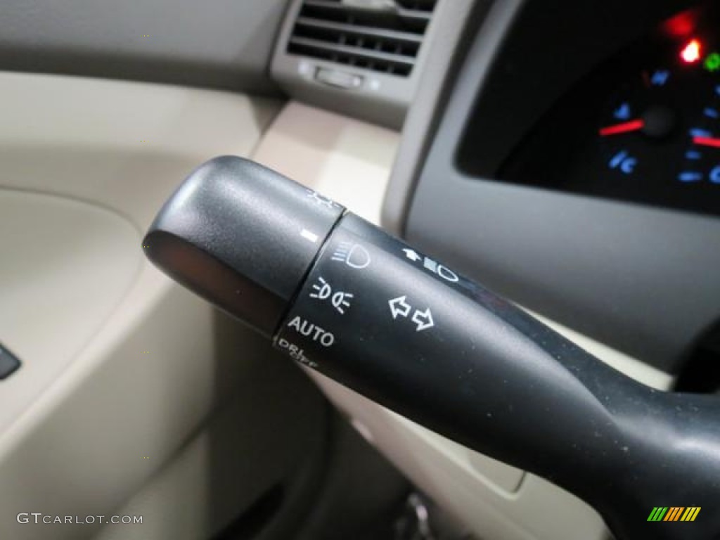 2011 Toyota Camry LE Controls Photo #82118101