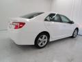 Super White - Camry SE Photo No. 17