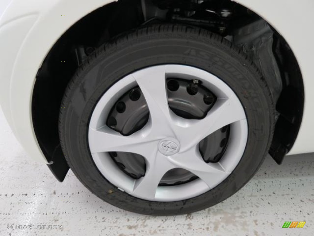 2013 Scion iQ Standard iQ Model Wheel Photo #82121092