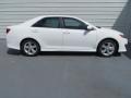 Super White - Camry SE Photo No. 3