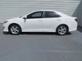 Super White - Camry SE Photo No. 6