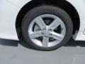 Super White - Camry SE Photo No. 11