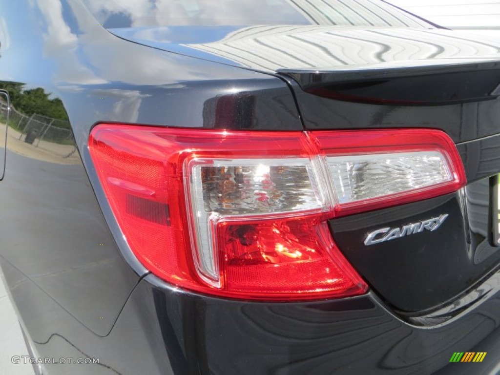 2013 Camry SE - Attitude Black Metallic / Black/Ash photo #11