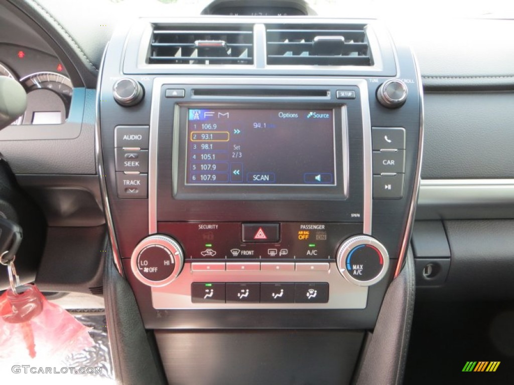 2013 Camry SE - Attitude Black Metallic / Black/Ash photo #25