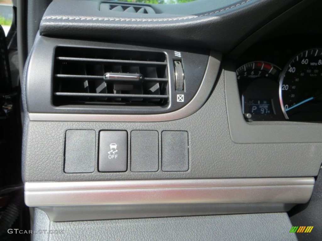 2013 Camry SE - Attitude Black Metallic / Black/Ash photo #31