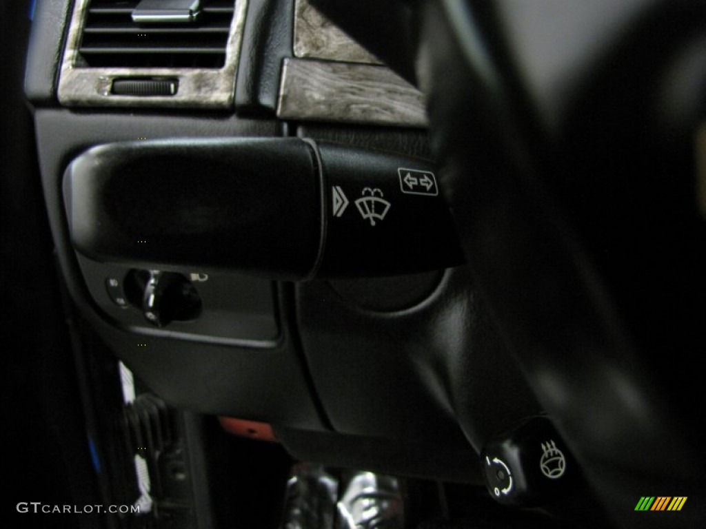 2004 Mercedes-Benz G 55 AMG Controls Photo #82124371