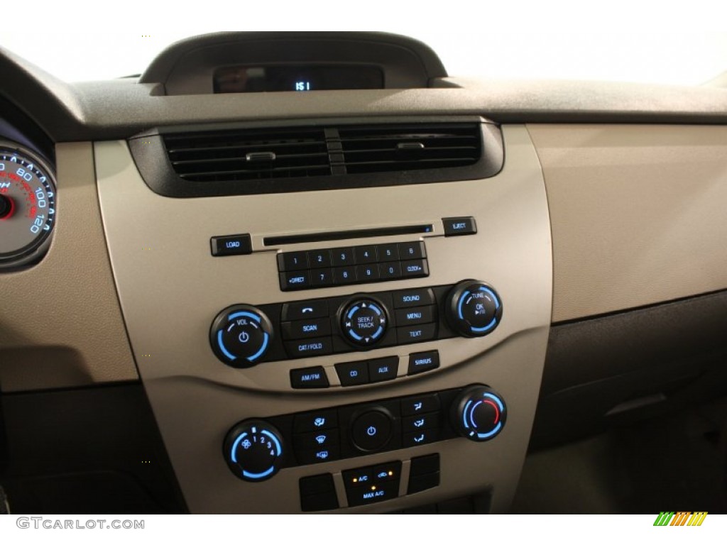 2009 Focus SE Sedan - Sterling Grey Metallic / Medium Stone photo #8