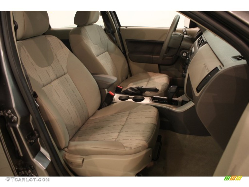 2009 Focus SE Sedan - Sterling Grey Metallic / Medium Stone photo #10