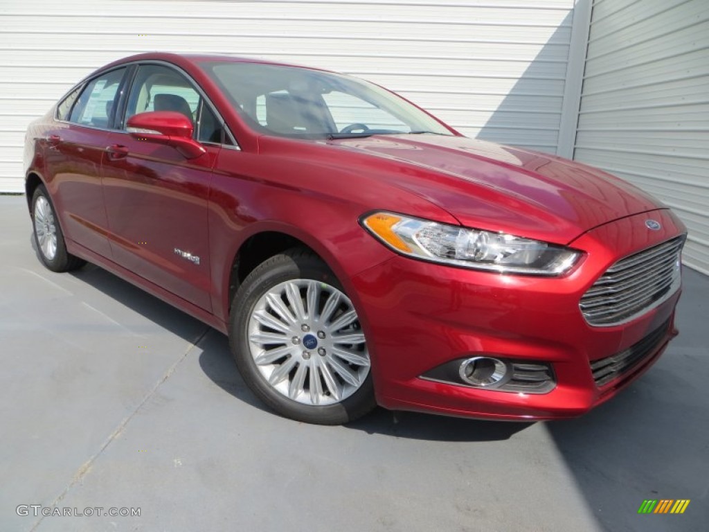 2013 Fusion Hybrid SE - Ruby Red Metallic / Dune photo #1