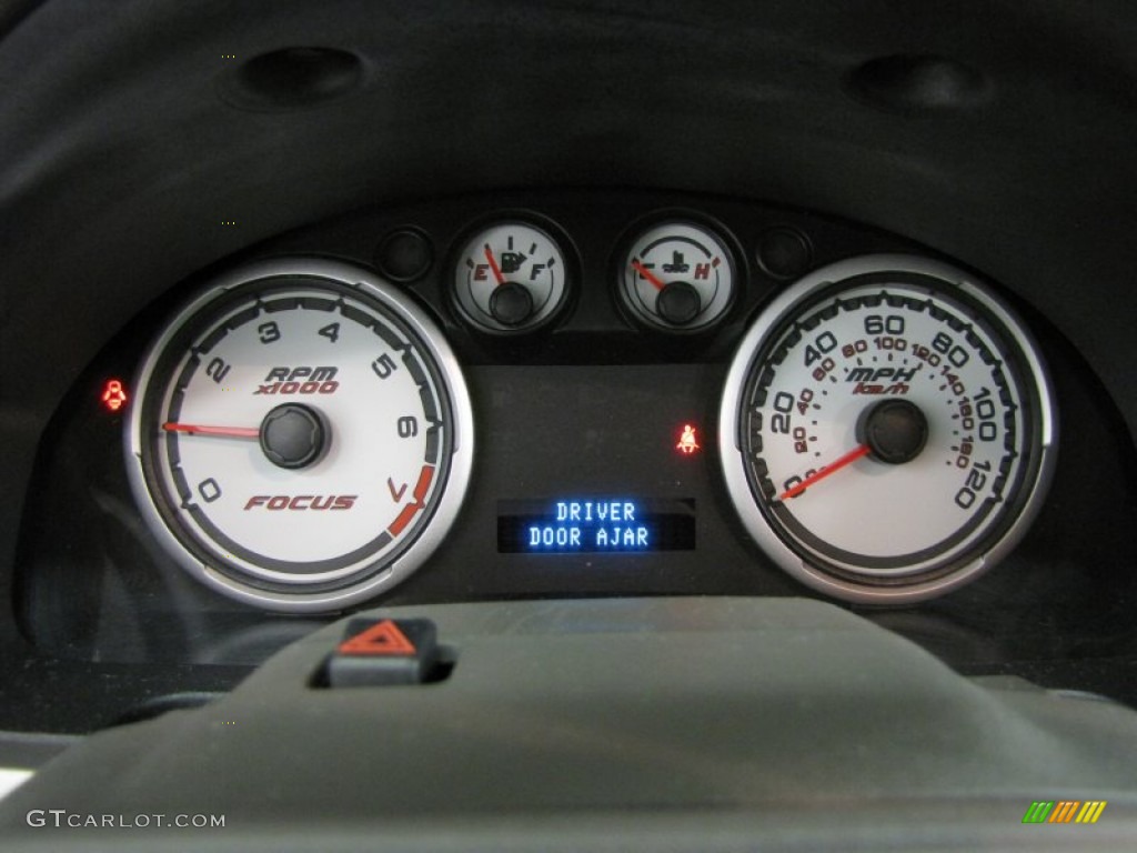 2009 Ford Focus SEL Sedan Gauges Photos