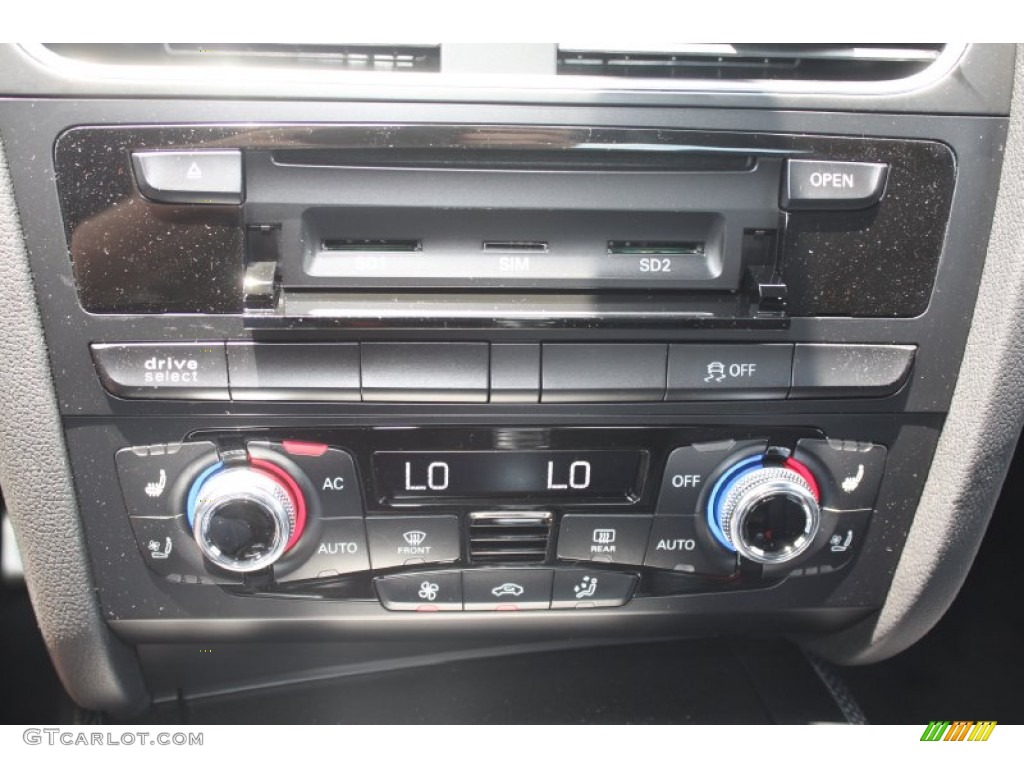 2013 Audi S5 3.0 TFSI quattro Convertible Controls Photo #82127452