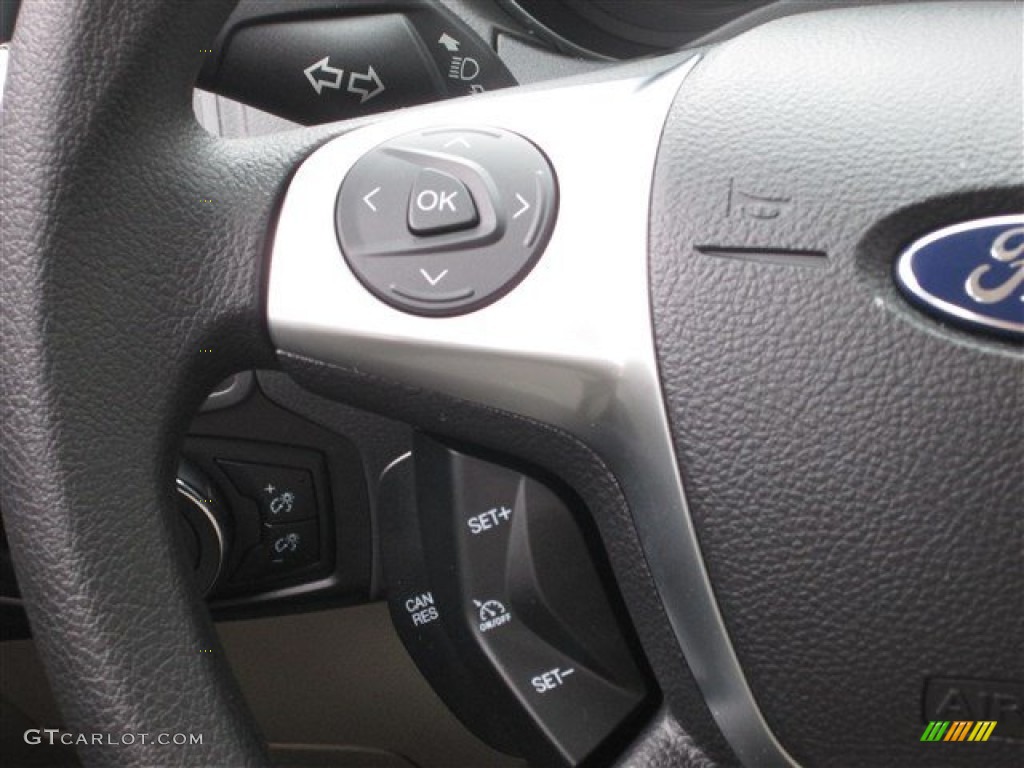 2013 Focus SE Hatchback - Ruby Red / Medium Light Stone photo #16