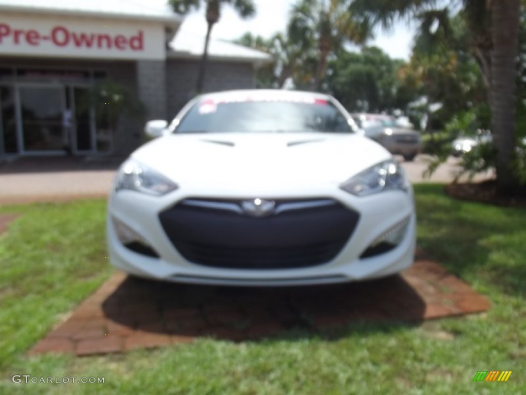 2013 Genesis Coupe 3.8 Track - White Satin Pearl / Black Leather photo #19
