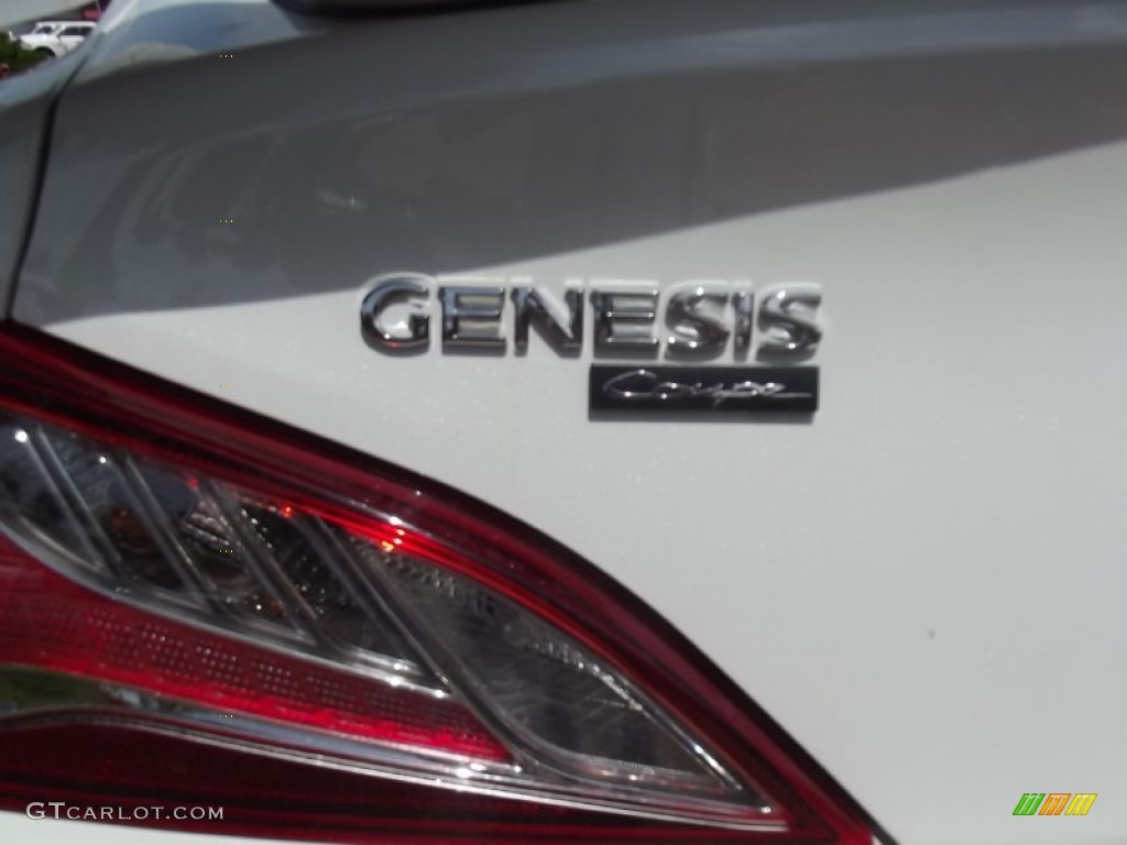 2013 Genesis Coupe 3.8 Track - White Satin Pearl / Black Leather photo #24