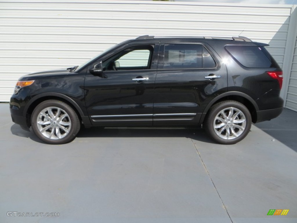 2013 Explorer XLT - Tuxedo Black Metallic / Charcoal Black photo #6