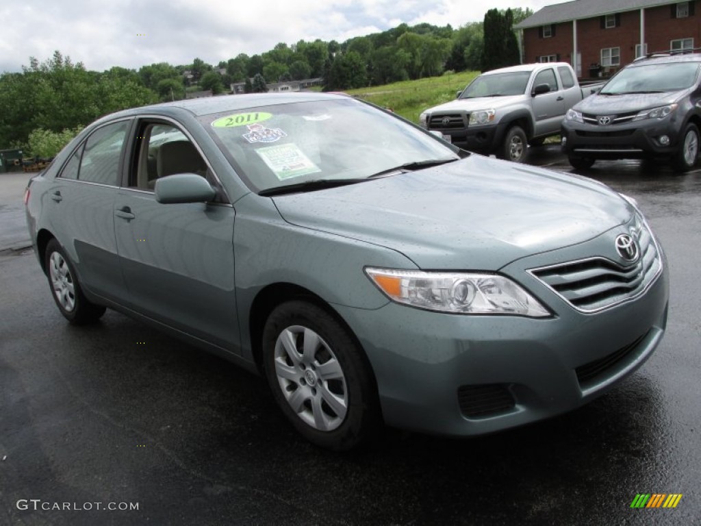 Aloe Green Metallic 2011 Toyota Camry LE Exterior Photo #82136248