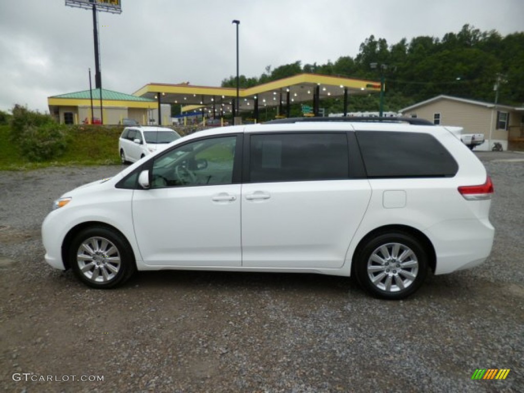 2011 Sienna LE AWD - Super White / Bisque photo #4