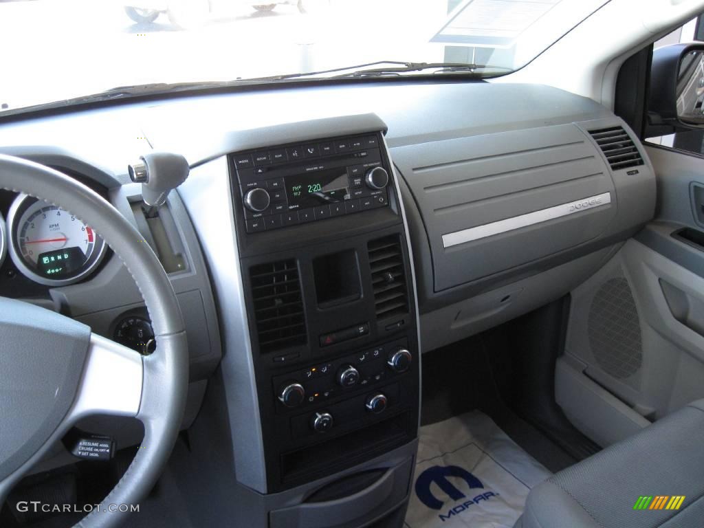 2008 Grand Caravan SXT - Bright Silver Metallic / Medium Slate Gray/Light Shale photo #18