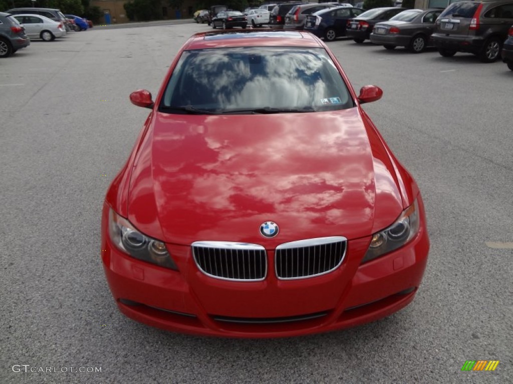 2006 3 Series 330xi Sedan - Electric Red / Black photo #10