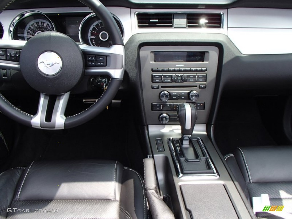2013 Mustang V6 Premium Convertible - Performance White / Charcoal Black photo #15