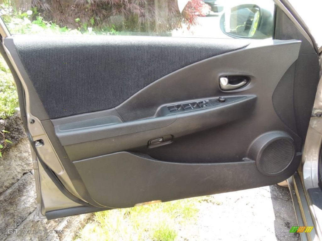 2004 Altima 2.5 S - Polished Pewter / Charcoal photo #12