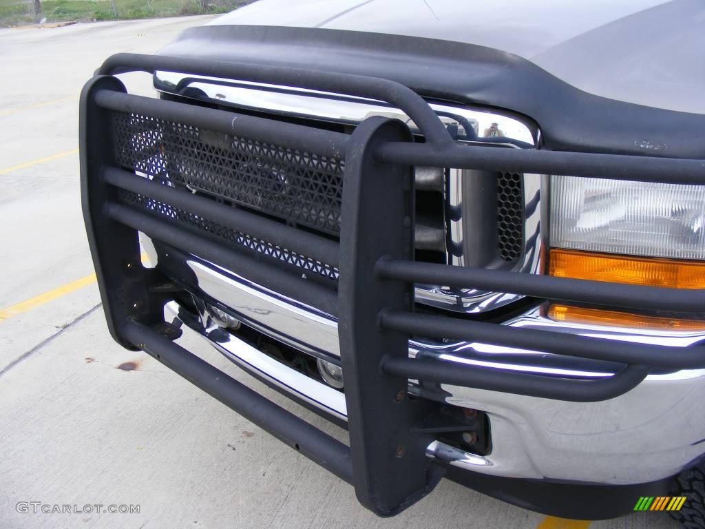 2001 F250 Super Duty Platinum Edition Super Crew 4x4 - Silver Metallic / Medium Graphite photo #10