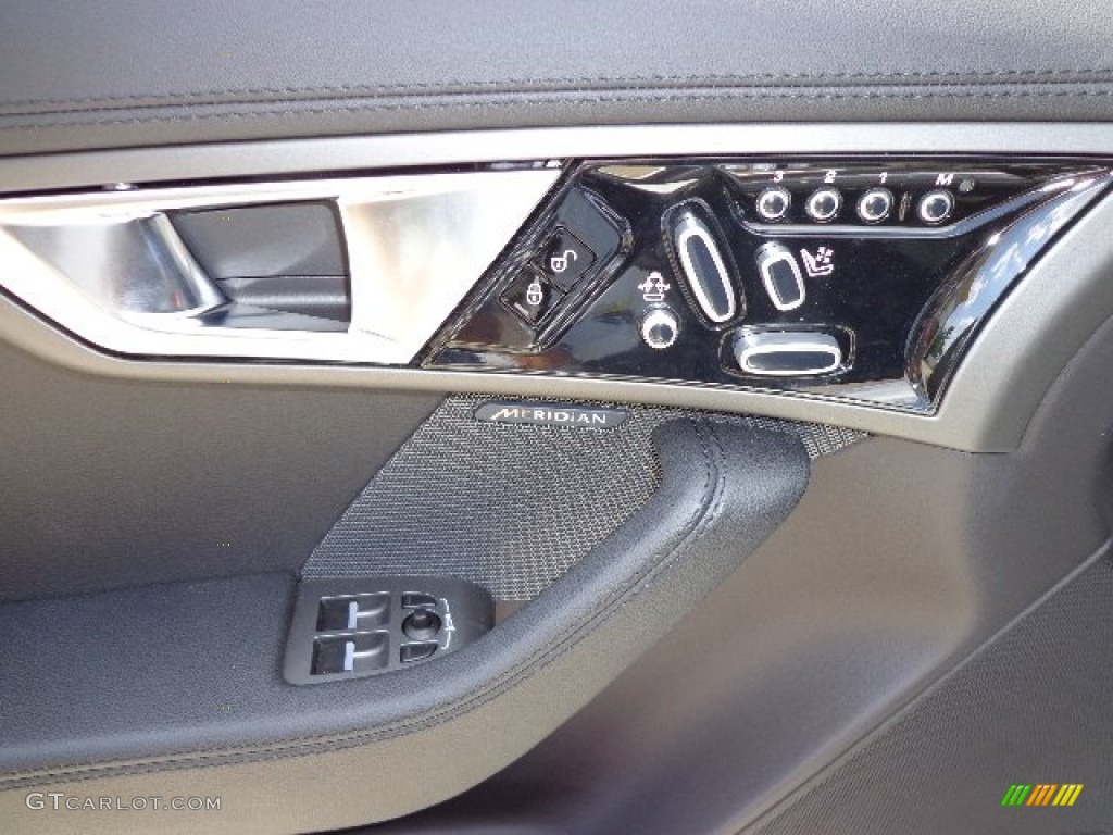 2014 Jaguar F-TYPE Standard F-TYPE Model Controls Photo #82142624