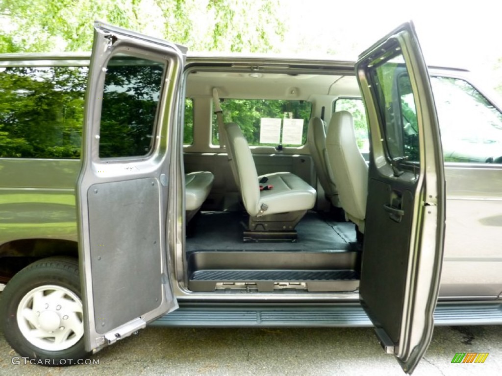 2008 E Series Van E350 Super Duty XL Passenger - Dark Shadow Grey Metallic / Medium Flint photo #20