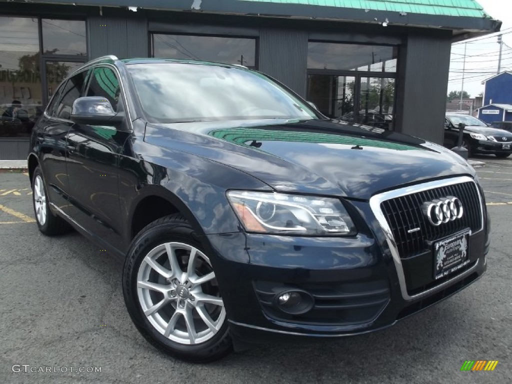 2009 Q5 3.2 Premium quattro - Deep Sea Blue Pearl Effect / Light Gray photo #2