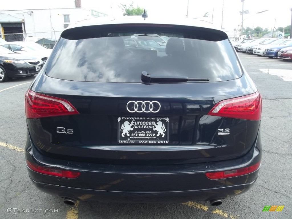 2009 Q5 3.2 Premium quattro - Deep Sea Blue Pearl Effect / Light Gray photo #5