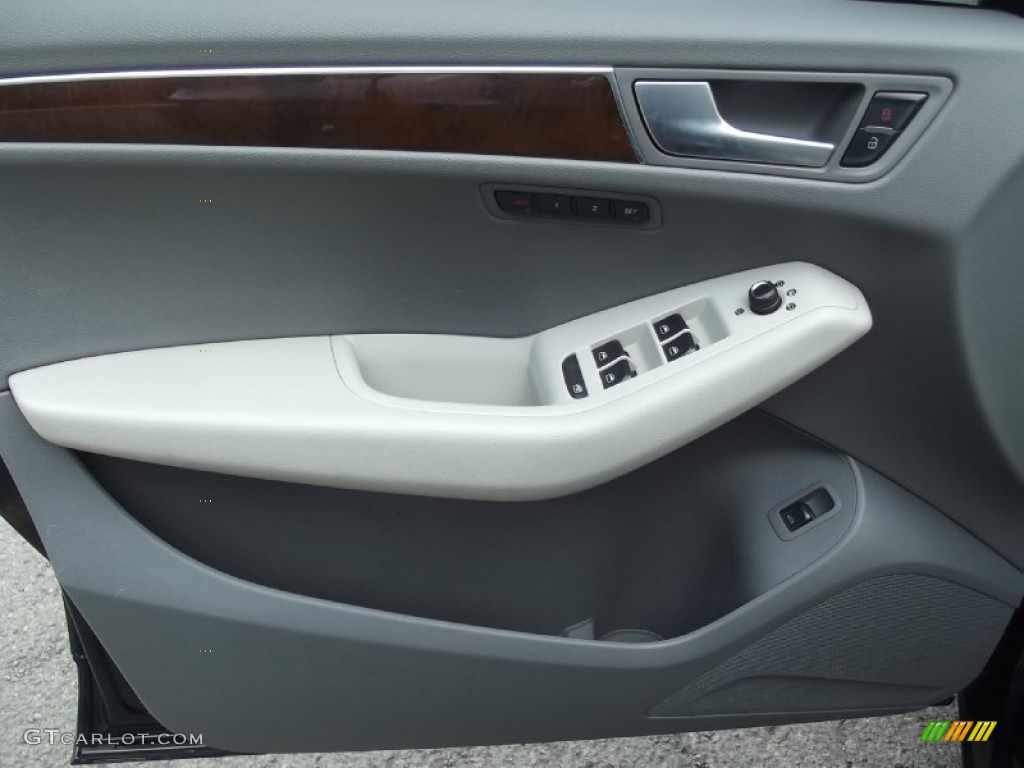 2009 Q5 3.2 Premium quattro - Deep Sea Blue Pearl Effect / Light Gray photo #8