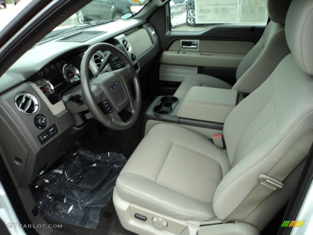 2010 Ford F150 XLT SuperCrew Front Seat Photo #82145166