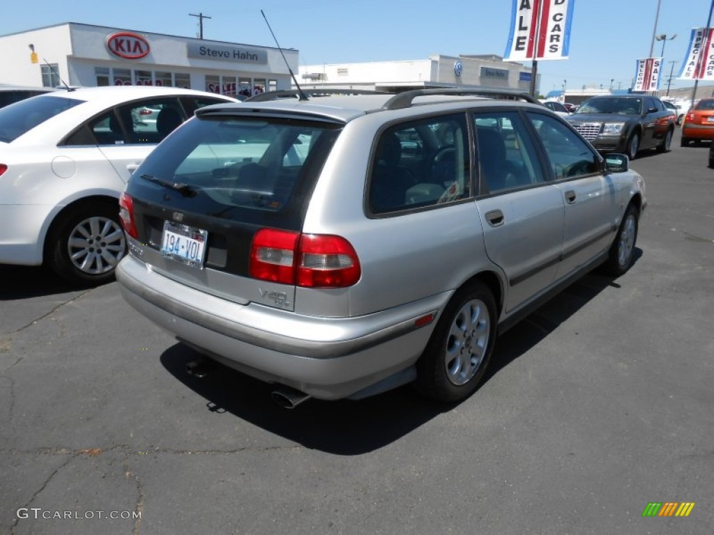 2000 V40 1.9T Wagon - Silver Metallic / Off Black photo #6