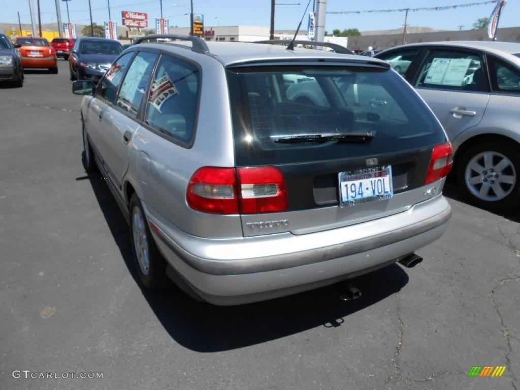 2000 V40 1.9T Wagon - Silver Metallic / Off Black photo #8